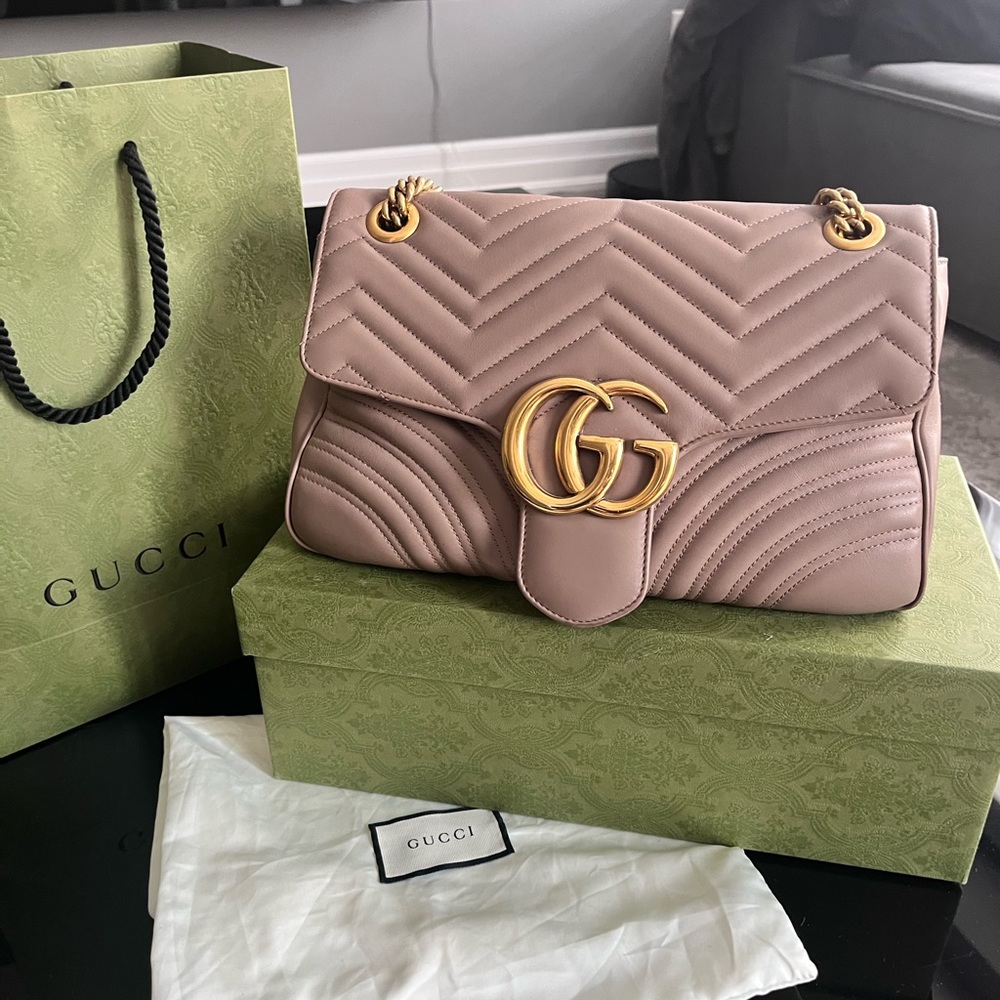 Gucci GG Marmont medium bag